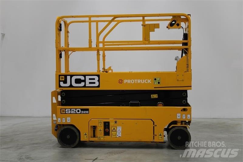 JCB S2032E Nožnicové zdvíhacie plošiny