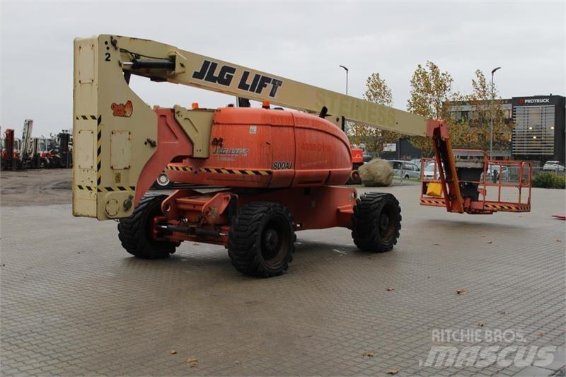 JLG 800AJ Kĺbové plošiny