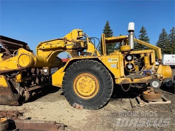 CAT 633 Skrejpre