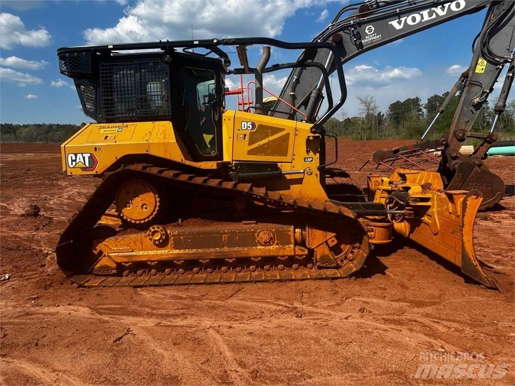 CAT D5 Pásové dozéry
