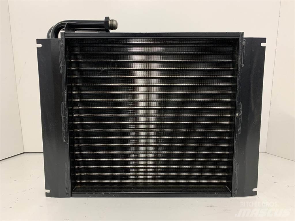 CASE 40XT Radiátory