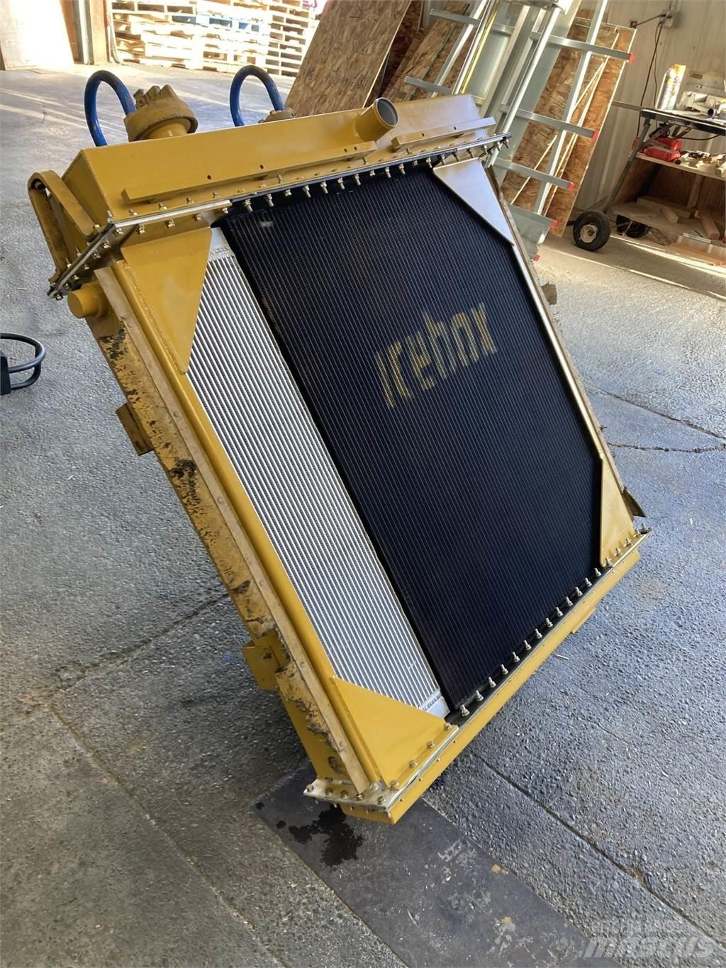 CAT 980C Radiátory