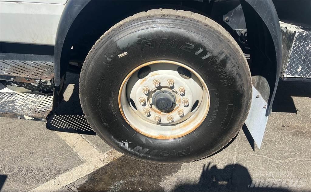 Autocar WX64 Smetiarske vozidlá