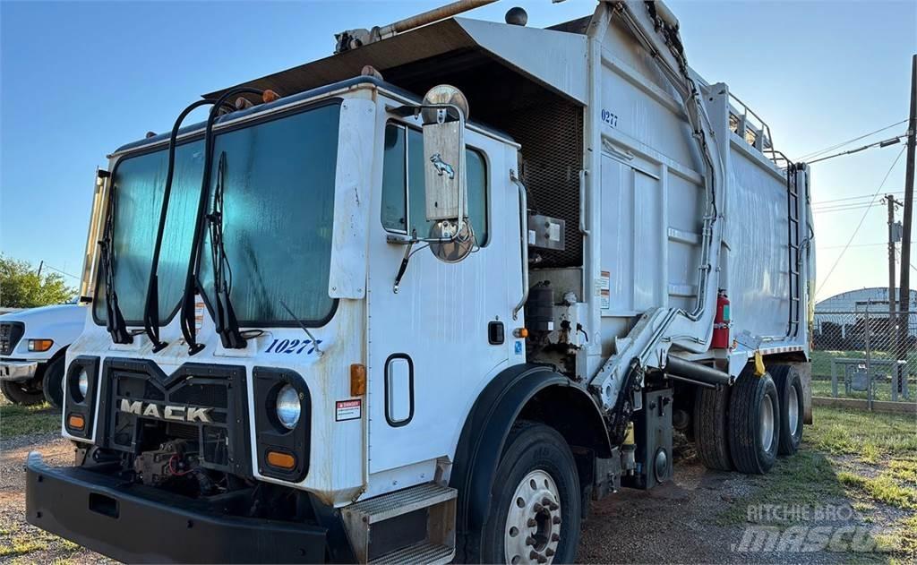 Mack 600 Smetiarske vozidlá