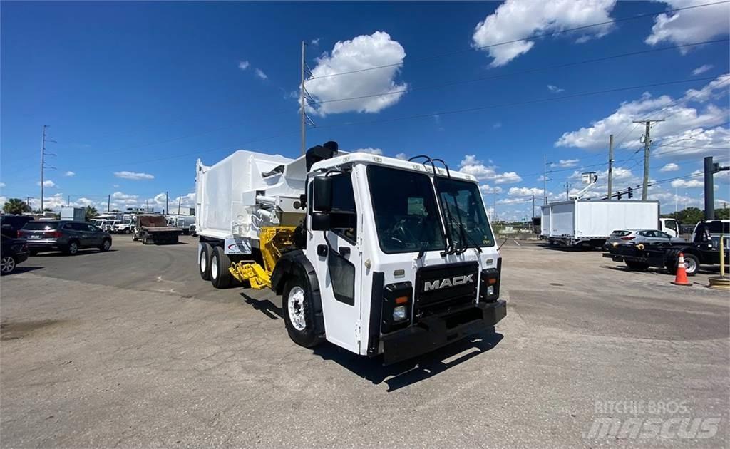 Mack LR613 Smetiarske vozidlá