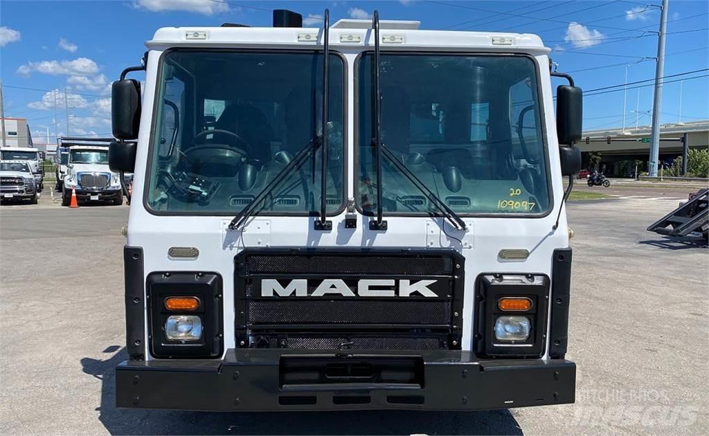 Mack LR613 Smetiarske vozidlá