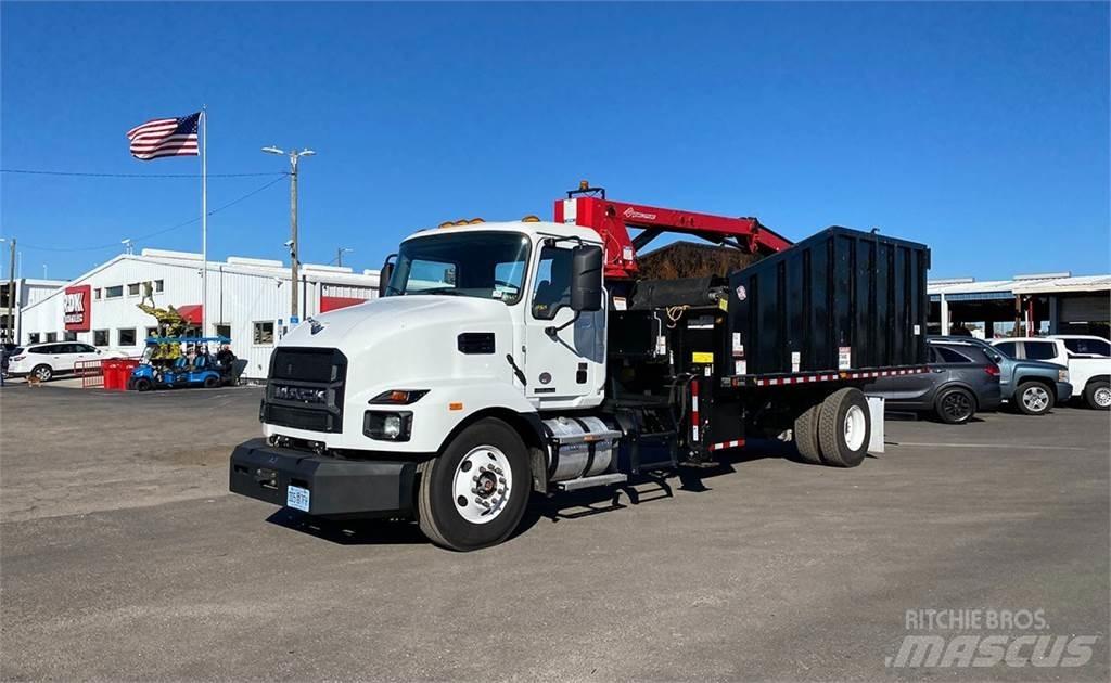 Mack MD7 Drapáky
