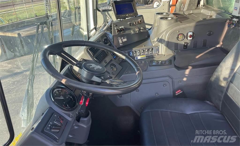 Mack MRU613 Smetiarske vozidlá