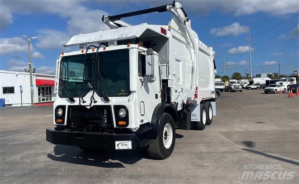 Mack MRU613 Smetiarske vozidlá