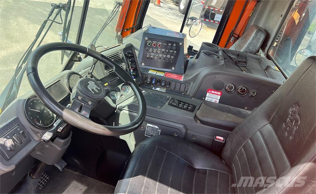 Mack MRU613 Nákladné vozidlá bez nadstavby