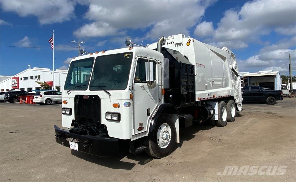 Peterbilt 320 Smetiarske vozidlá