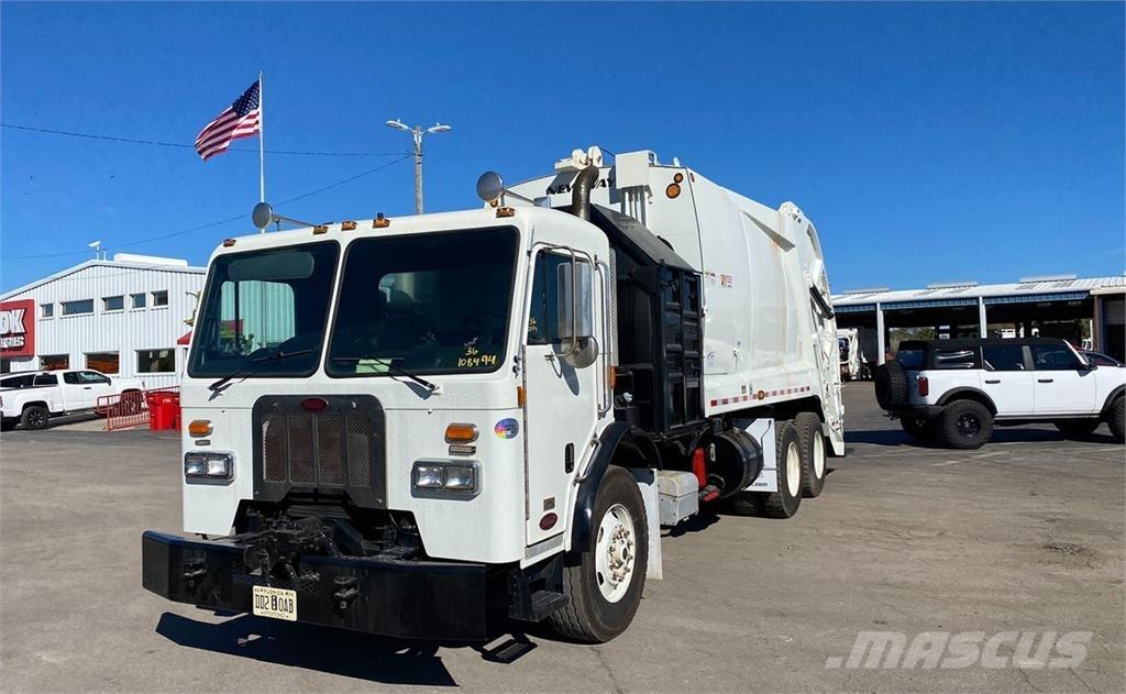 Peterbilt 320 Smetiarske vozidlá
