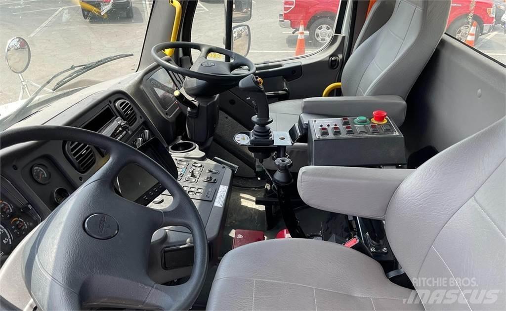 Peterbilt 520 Smetiarske vozidlá