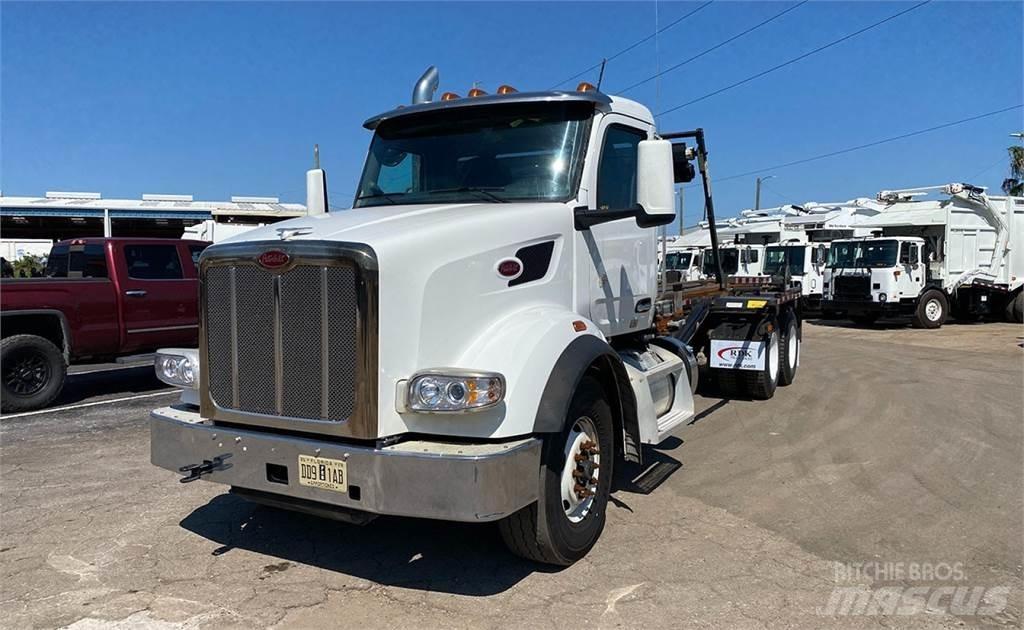 Peterbilt 567 Lanový nosič kontajnerov