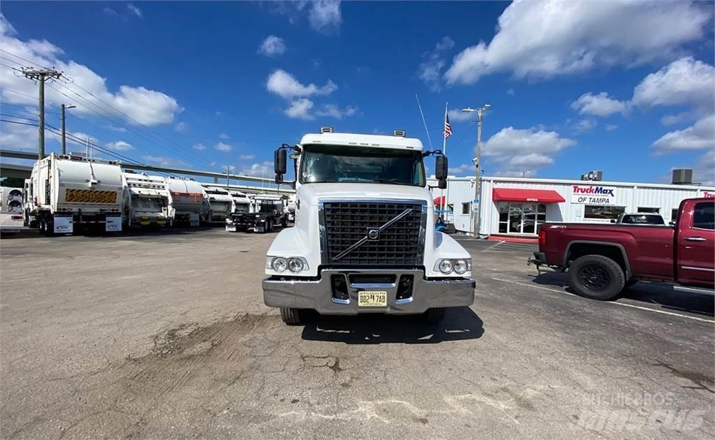 Volvo VHD64 Lanový nosič kontajnerov