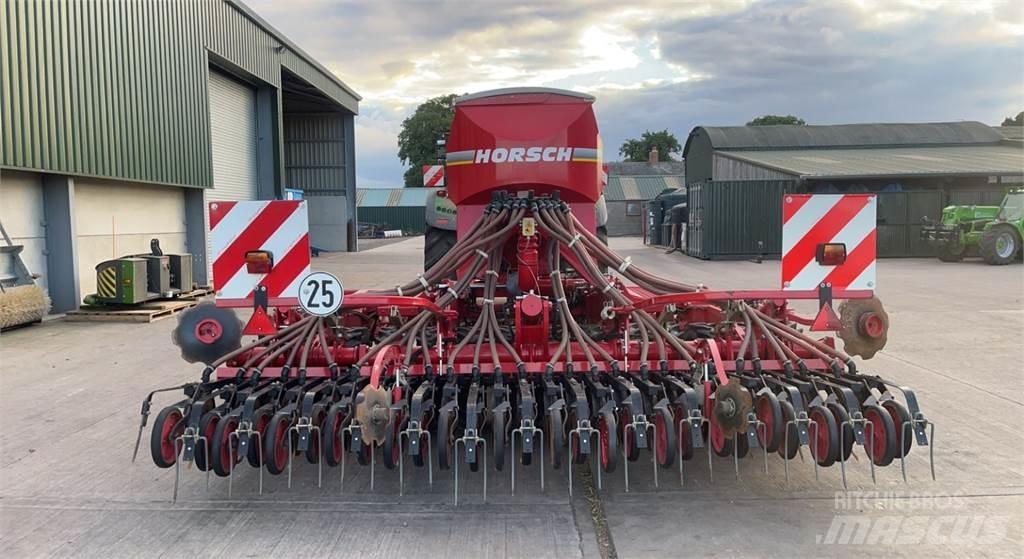 Horsch 4 DC Mechanické sejačky
