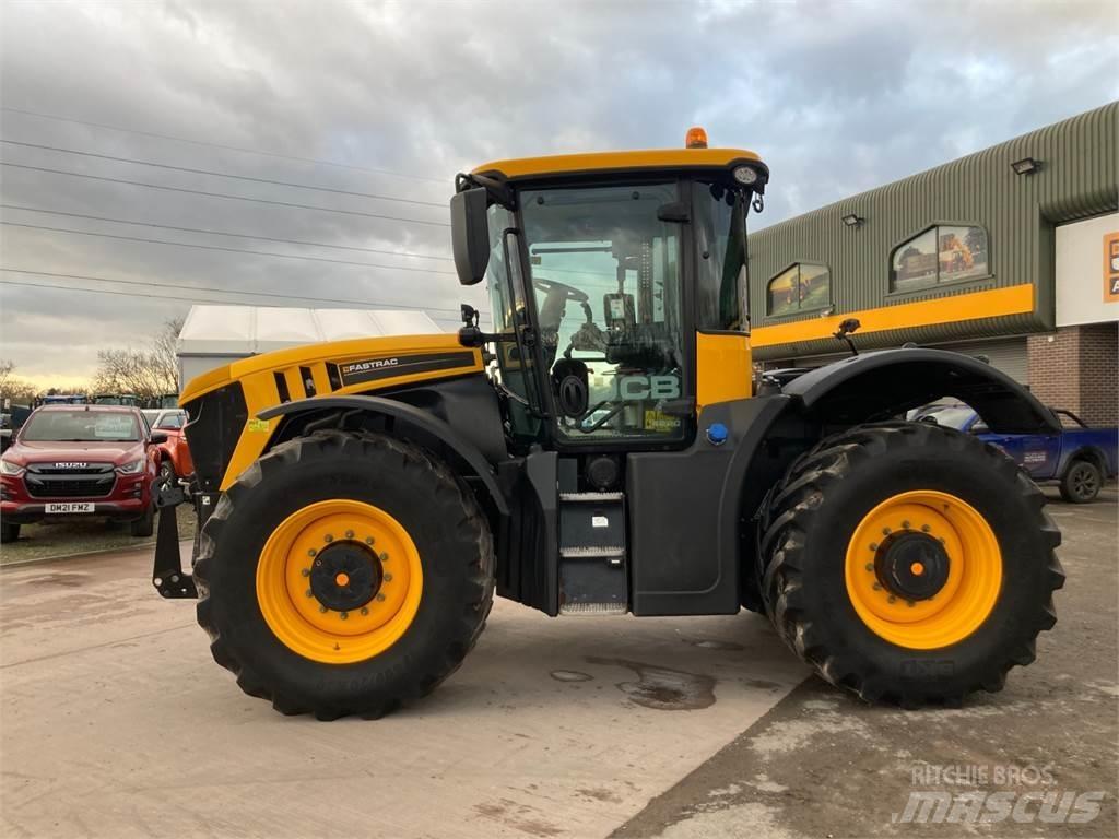 JCB 4220 Traktory