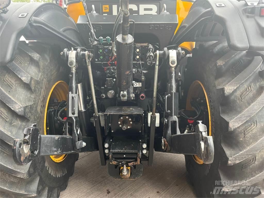 JCB 4220 Traktory