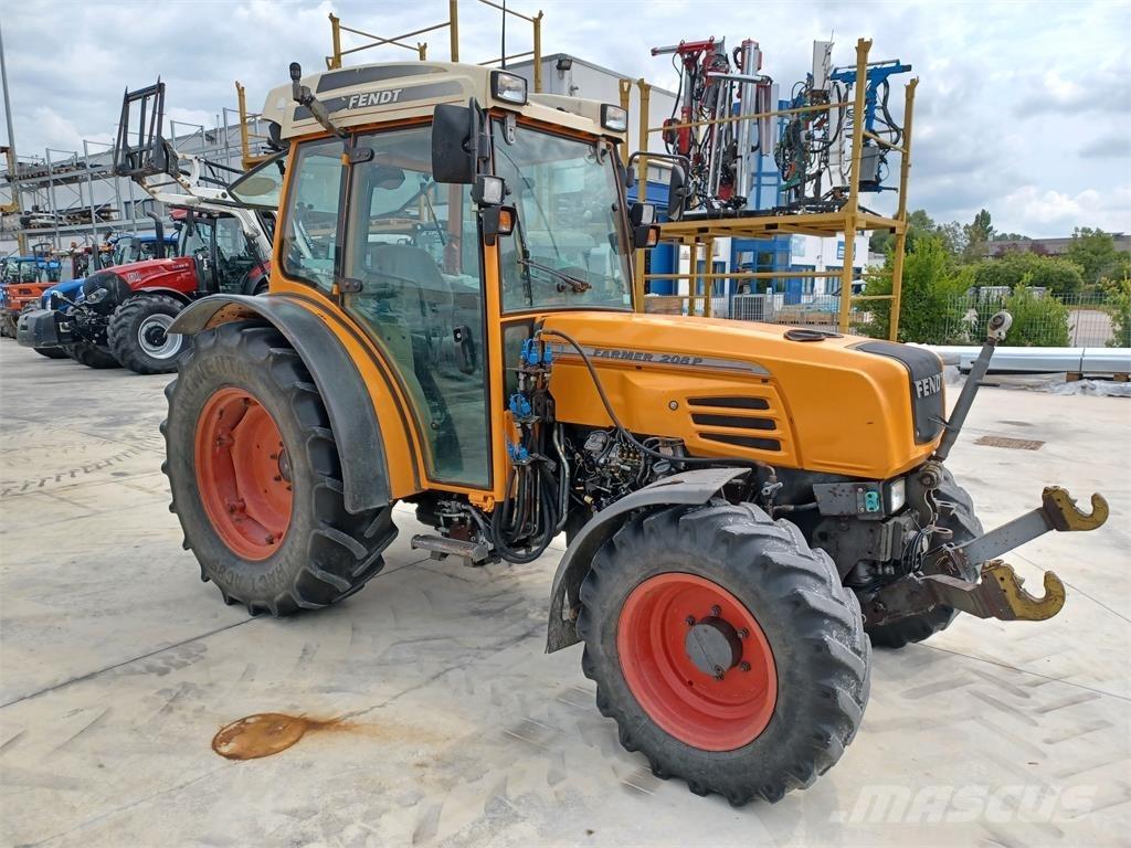 Fendt 208P Traktory