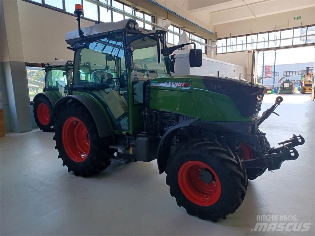 Fendt 211F Traktory