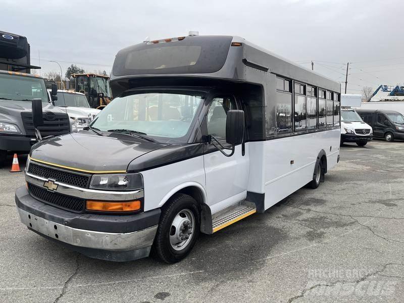 Chevrolet Express Minibusy