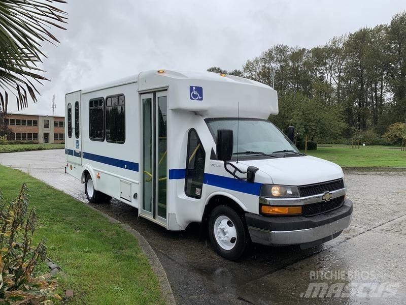 Chevrolet Express Minibusy