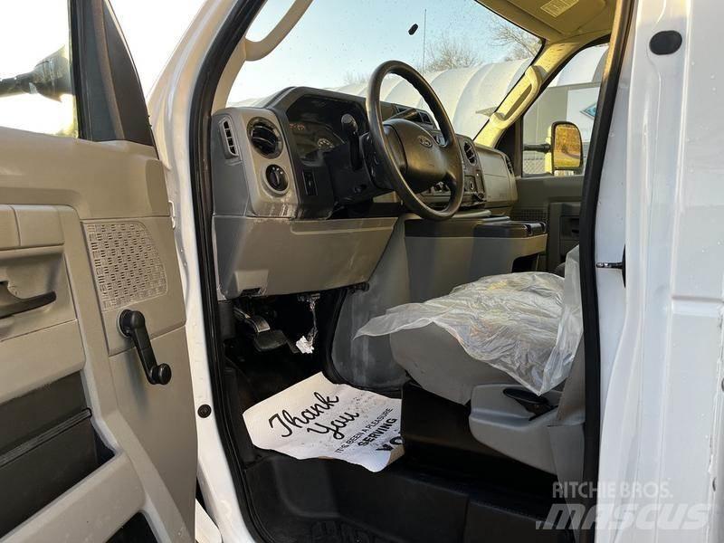 Ford Econoline Dodávky