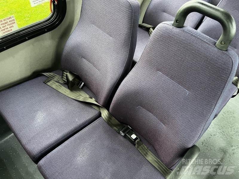 Ford Econoline Minibusy