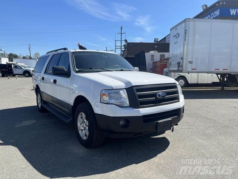 Ford Expedition Automobily