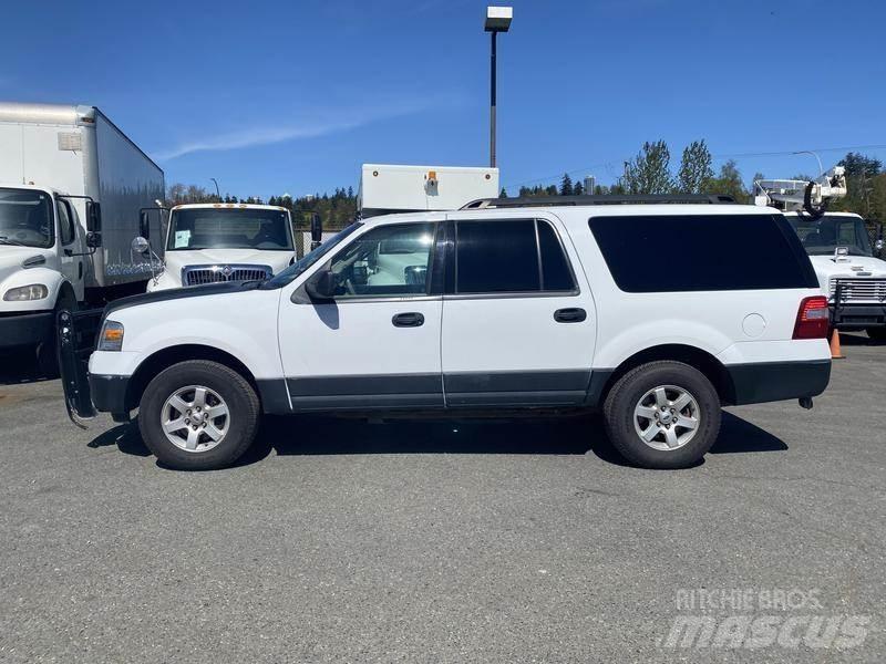 Ford Expedition Automobily