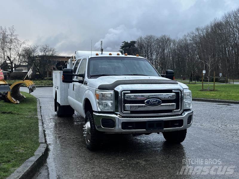 Ford F-350 SD Komunálne / Multi-úžitkové vozidlá