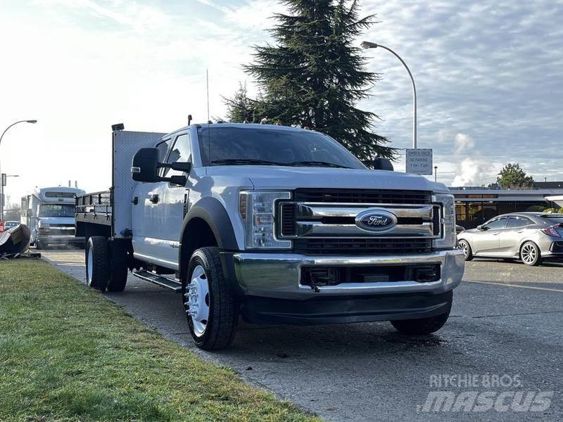 Ford F-450 SD Plošinové nákladné automobily/nákladné automobily so sklápacími bočnicami