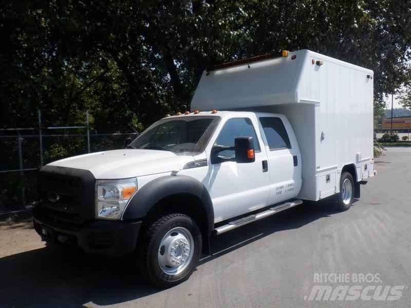 Ford F-550 Komunálne / Multi-úžitkové vozidlá
