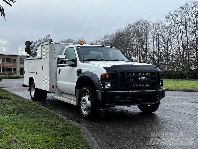 Ford F-550 Komunálne / Multi-úžitkové vozidlá