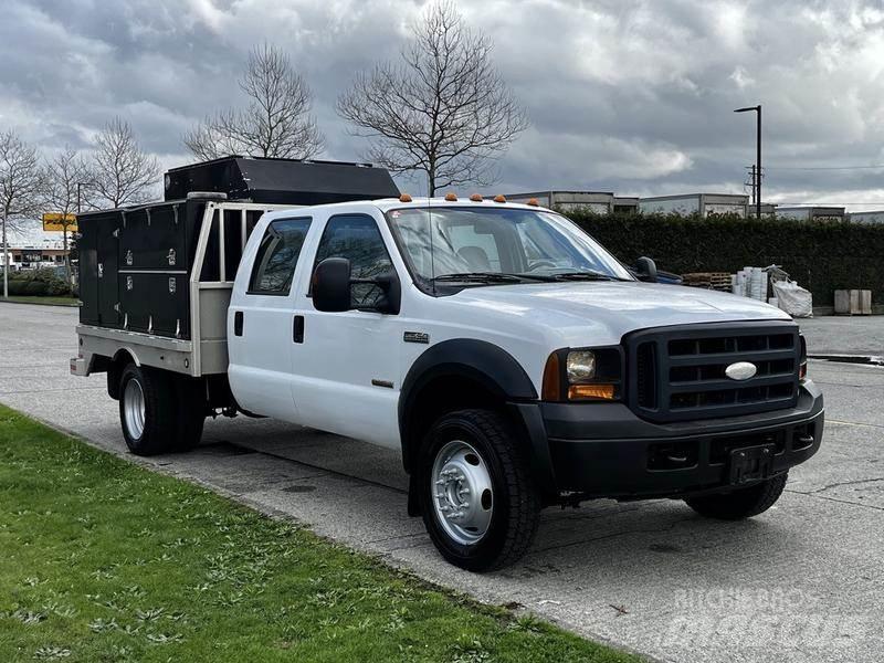 Ford F-550 Komunálne / Multi-úžitkové vozidlá