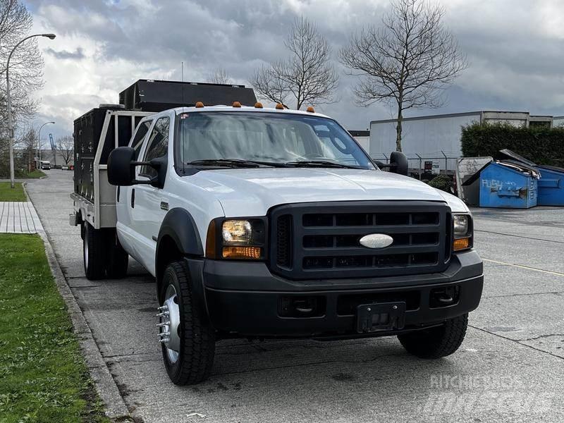 Ford F-550 Komunálne / Multi-úžitkové vozidlá