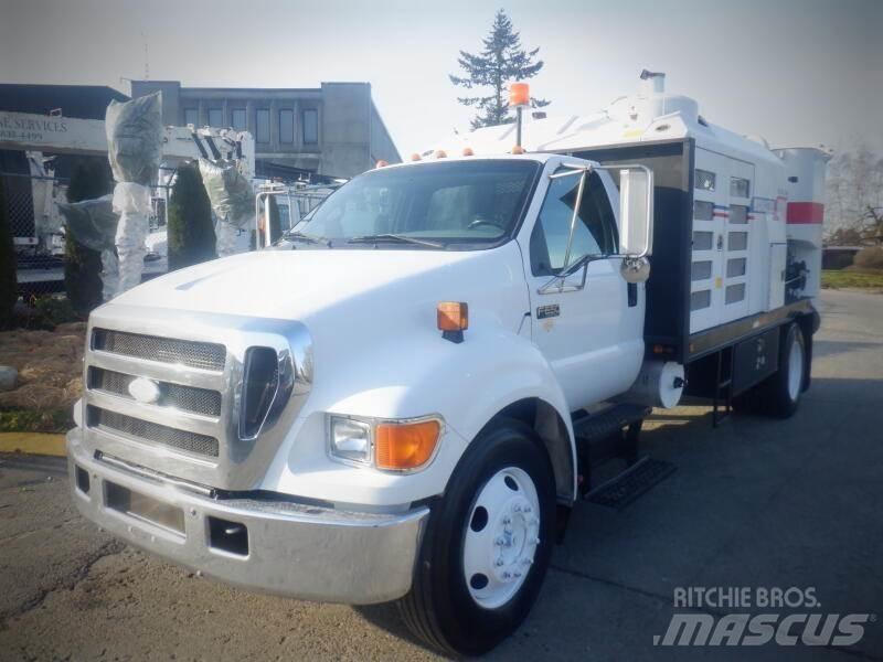 Ford F-650 Kombinované/Čerpacie cisterny