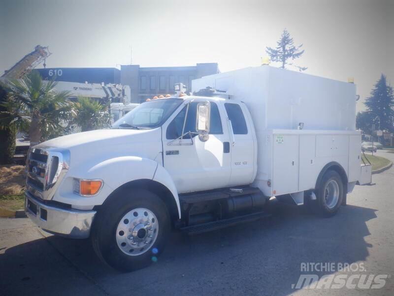 Ford F-750 Komunálne / Multi-úžitkové vozidlá
