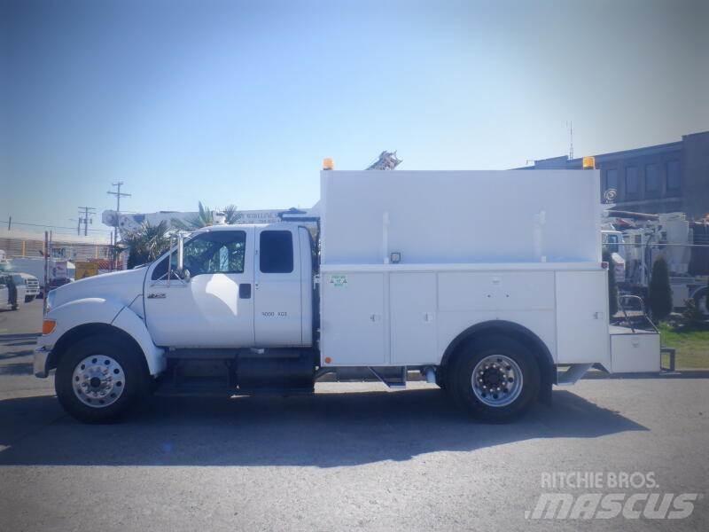 Ford F-750 Komunálne / Multi-úžitkové vozidlá