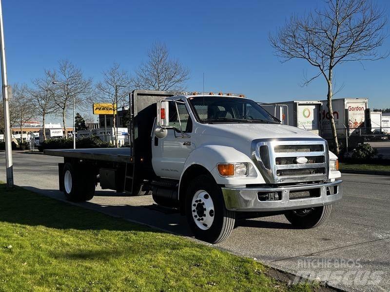 Ford F-750 Plošinové nákladné automobily/nákladné automobily so sklápacími bočnicami