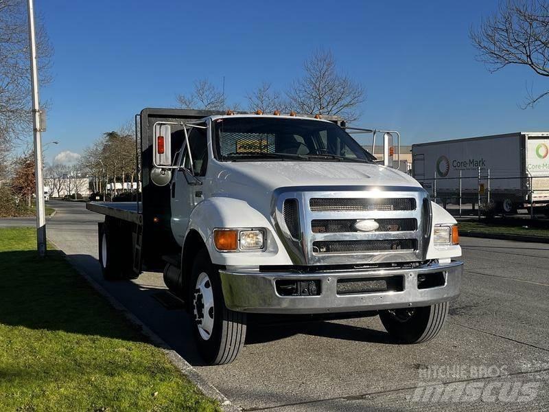 Ford F-750 Plošinové nákladné automobily/nákladné automobily so sklápacími bočnicami