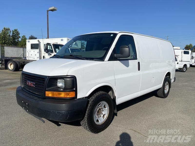 GMC Savana Dodávky