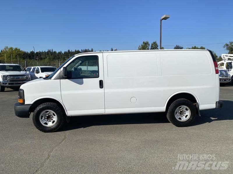 GMC Savana Dodávky