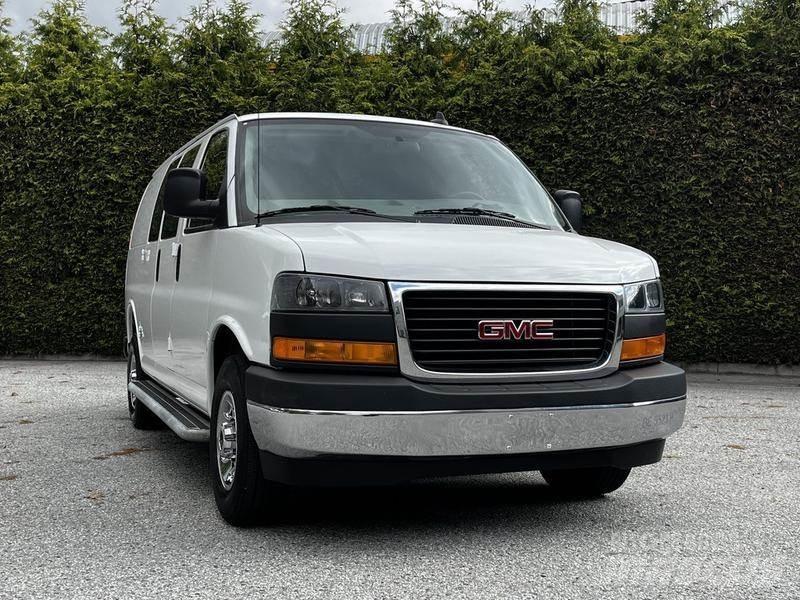 GMC Savana Dodávky