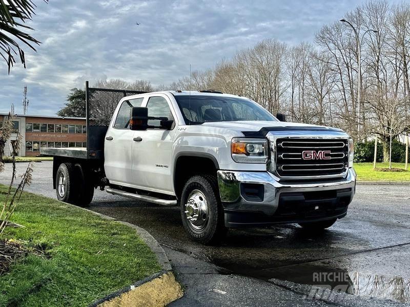 GMC Sierra 3500HD Plošinové nákladné automobily/nákladné automobily so sklápacími bočnicami