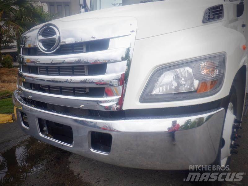 Hino 308 Komunálne / Multi-úžitkové vozidlá