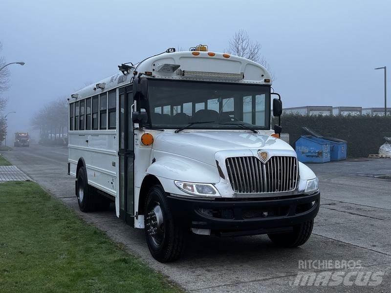 International 4200 Minibusy