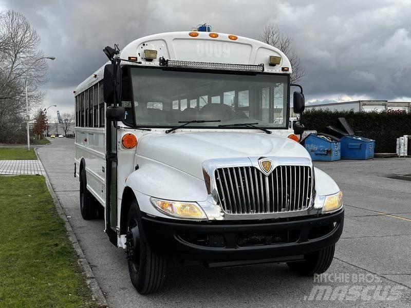 International 4200 Minibusy