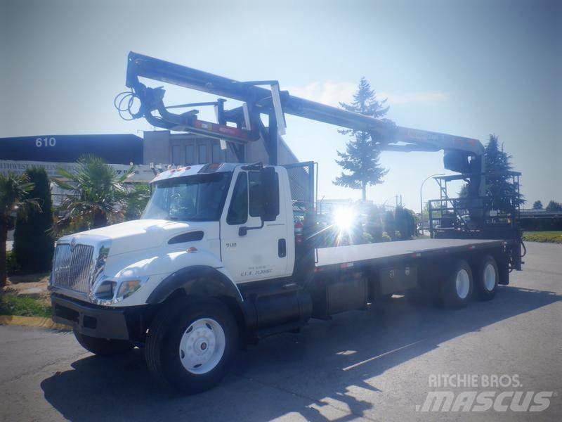 International 7500 Autožeriavy, hydraulické ruky