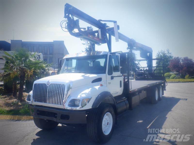 International 7500 Autožeriavy, hydraulické ruky
